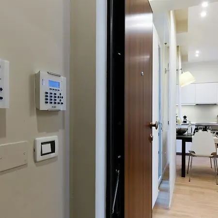 Apartment Dreams *